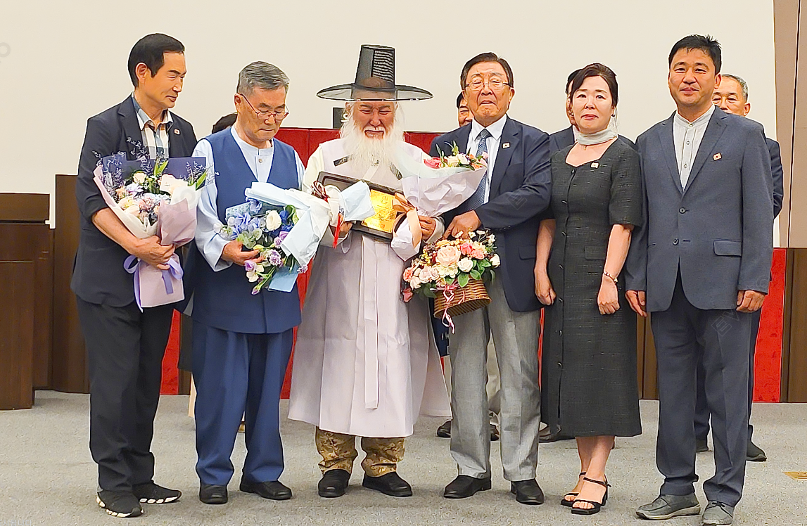 홍범도 장군 유일 생존 외손자 박상영 대표, 광복절 81주년 맞아 '한반도평화통일대상' 수상